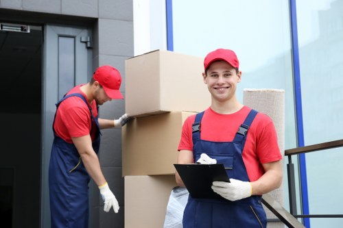 Van-based moving service for Hackney relocations
