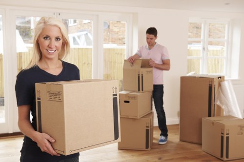 Moving truck service for homes and flats in Hackney