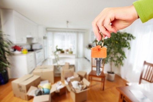 Sustainable moving service in Hackney with reusable packing supplies
