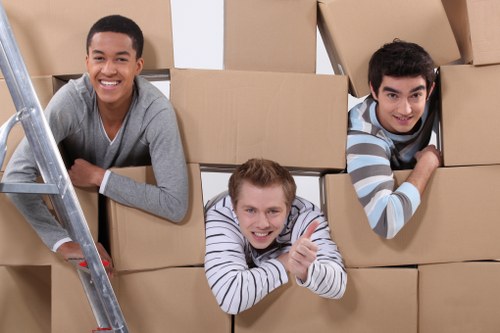 Local removal vehicle for Hackney moving and delivery jobs