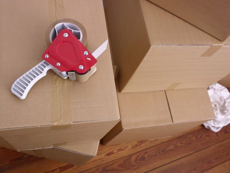 Local moving truck suitable for flats and houses in Hackney
