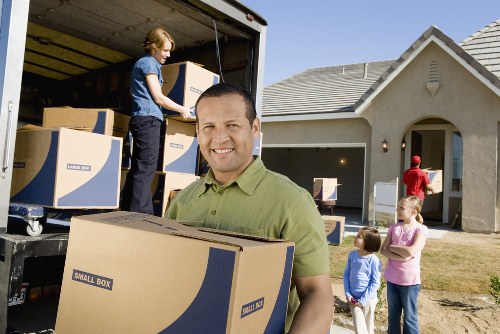 Local Hackney moving service for homes and small businesses